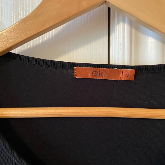 Black long-sleeved casual top - Picture 3 of 5